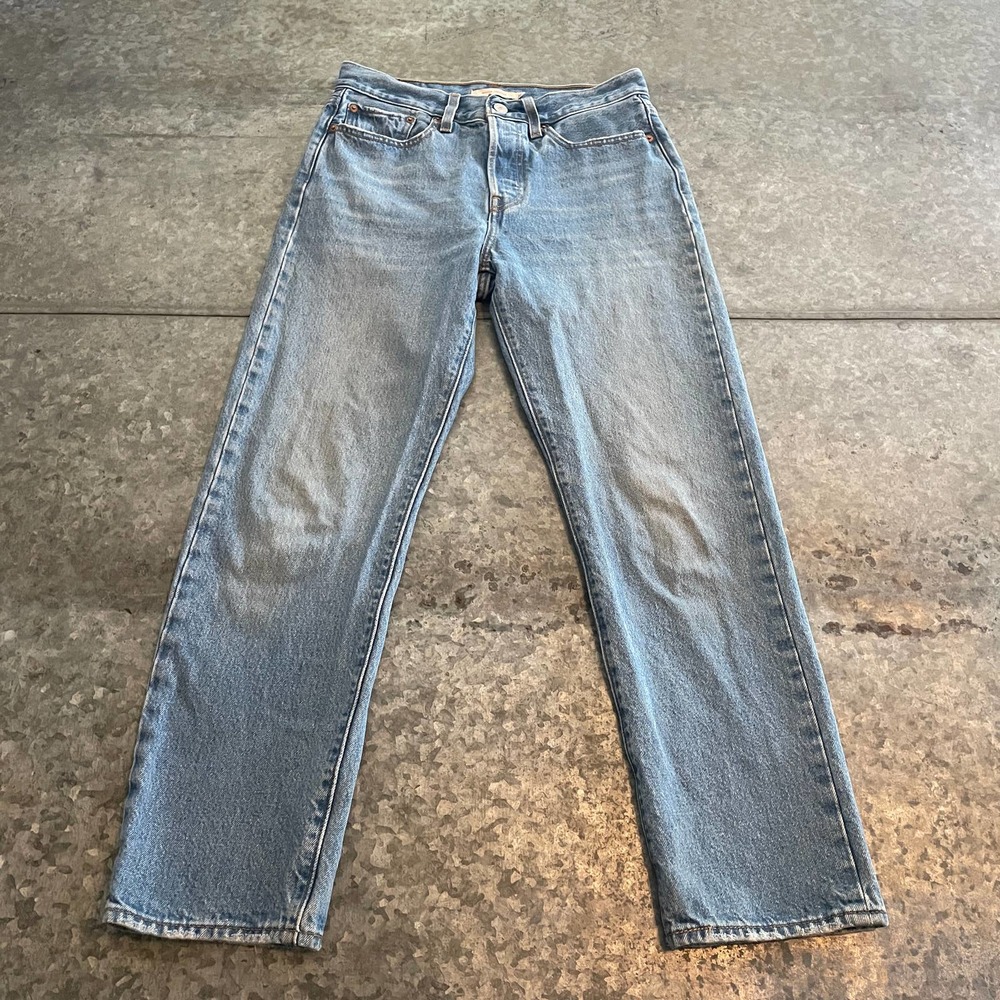 Levi's Wedgie Straight Ankle Jeans Womens 27 Button Fly Big E Light Medium Denim